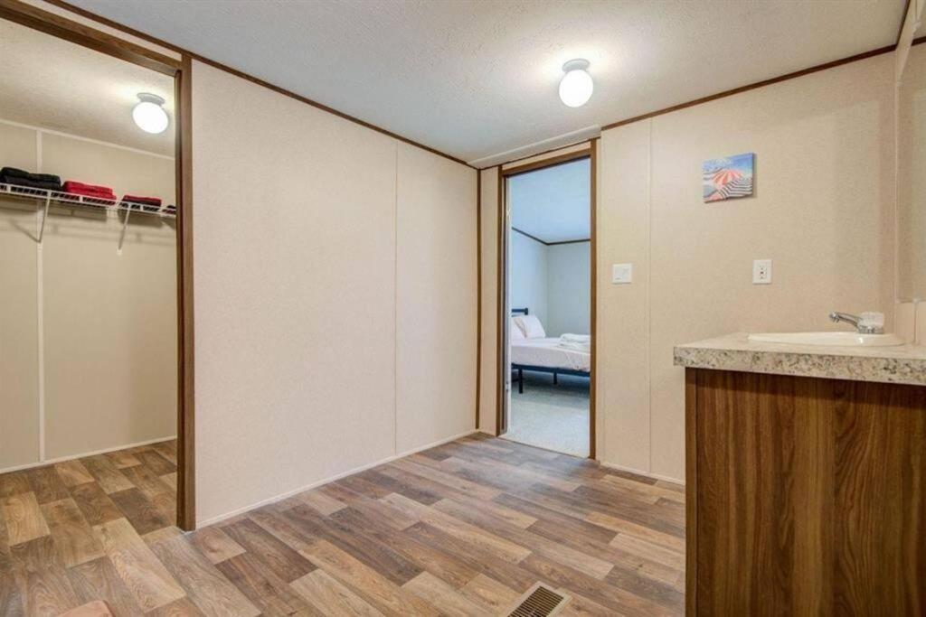 Seaside Serenity - Holiday Home Sleeps 10 ดิกคินสัน ภายนอก รูปภาพ