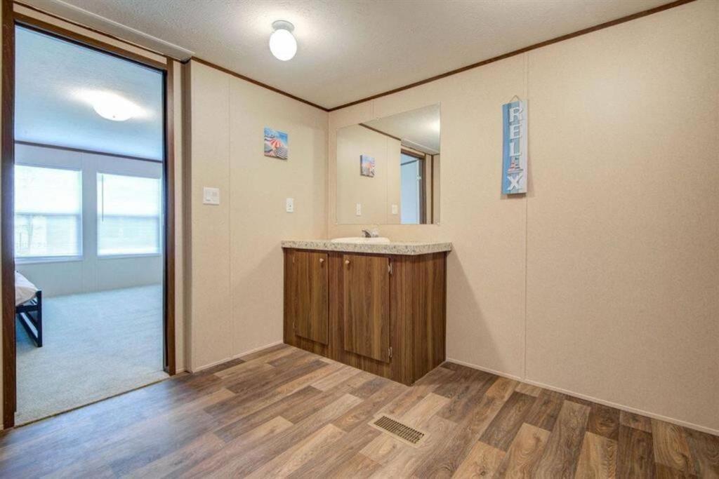 Seaside Serenity - Holiday Home Sleeps 10 ดิกคินสัน ภายนอก รูปภาพ